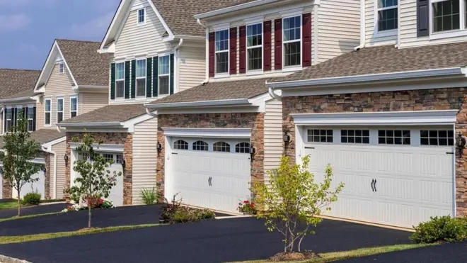 مدن كبرى تلجأ لمرآب السيارات بالمنازل لحل أزمة السكن