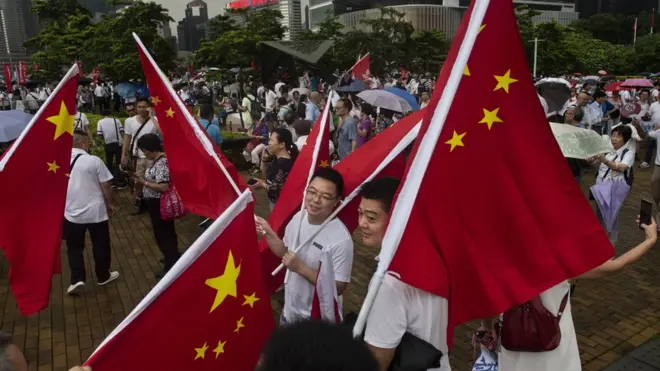 反对修订《逃犯条例》爆发争议后，亲中团体发起过两次集会。