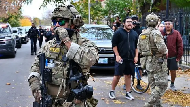 የአይስ ወታደሮችን የሚያሳይ ምስል