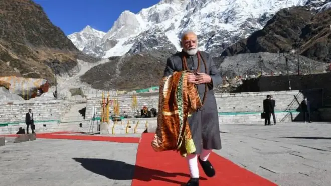 नरेंद्र मोदी 