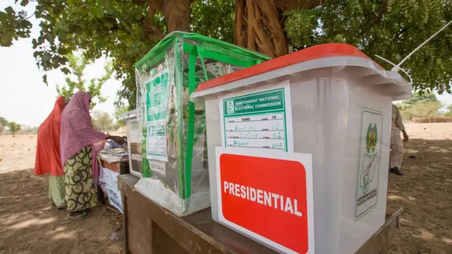 Independent National Electoral Commission (INEC) bụ ụlọọrụ na-ahazị ntụliaka na Naịjirịa