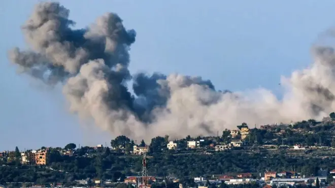 Бу ҳафта Исроил-Ливан чегарасида олинган сурат.