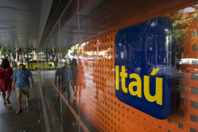 Fachada de agência do Itaú no Rio de Janeiro, em maio de 2023