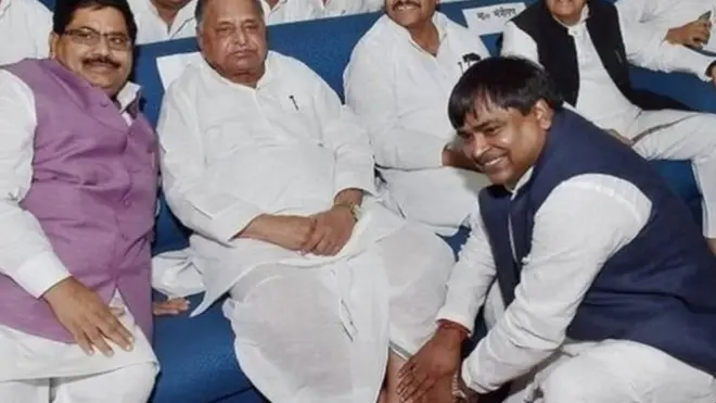 गायत्री प्रजापति