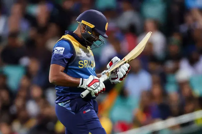 பானுகா ராஜபக்ச, இந்திய வீரர்கள் பேட் பற்றிய கருத்தால் சர்ச்சை, இலங்கை வீரர் பானுகா ராஜபக்ச