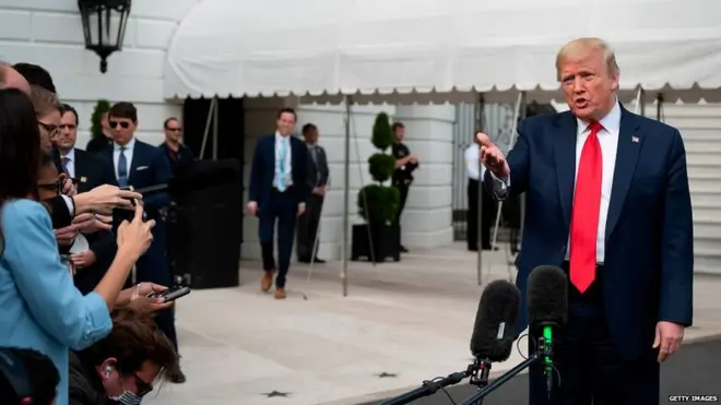 डोनाल्ड ट्रंप