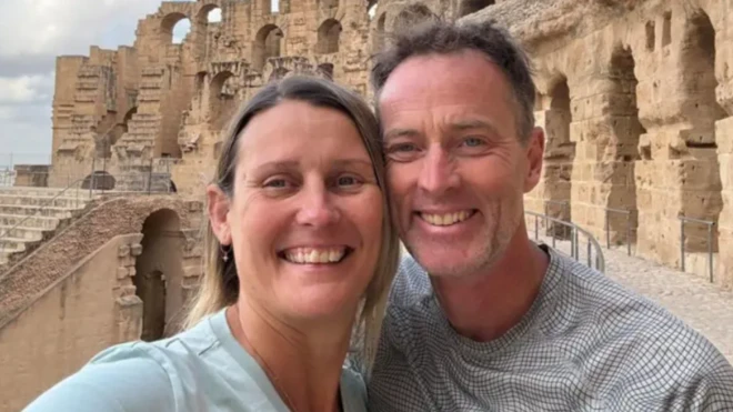 زوج بریتانیایی بازداشت شده در ایران در زندان اوین تهران هستند