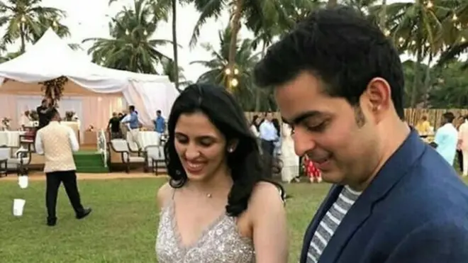 आकाश अंबानी और श्लोका मेहता