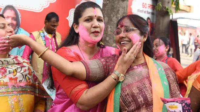 महिला कार्यकर्ता