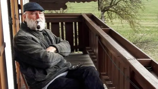 Mungkin janggut Stan Vanuytrech dan topinya membantu dia terpilih sebagai petapa di Saalfelden.