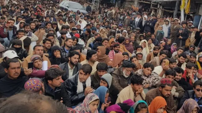 ارمان لونی احتجاج