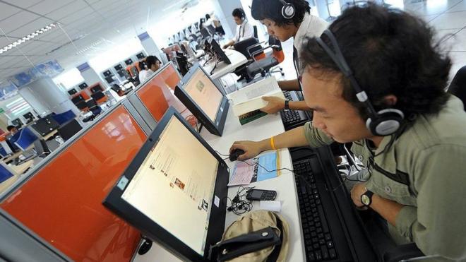 องค์กรเอกชนของอังกฤษ เปิดเผยรายงาน ซึ่งอ้างว่า รัฐบาลไทยมีความพยายามในการสอดแนมประชาชน ผ่านช่องทางต่างๆ บนโลกออนไลน์