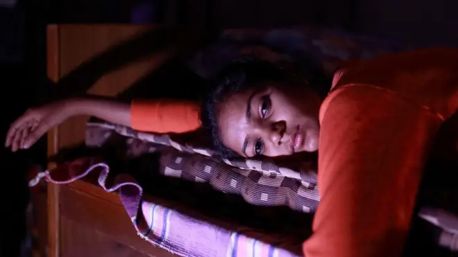 நீங்கள் அதிகாலை 2 முதல் 3 மணிக்குள் விழித்தால் மீண்டும் தூக்கம் வரவில்லையா? நன்றாக தூங்க 4 டிப்ஸ் 