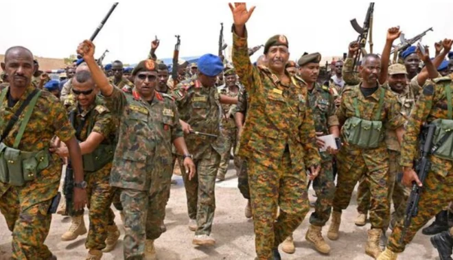 يصف بعض المحللين ما يحدث في السودان الآن بأنه "حرب بالوكالة " تشارك فيها دول ثالثة، وتسعى كل منها إلى تحقيق مصالحها الخاصة