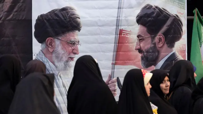 عکس علی خامنه ای و مجتبی خامنه ای