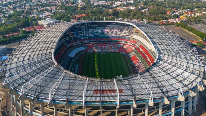 Una vista aérea del estadio Azteca, en ciudad de México, que alojará parte de la Copa del Mundo. 