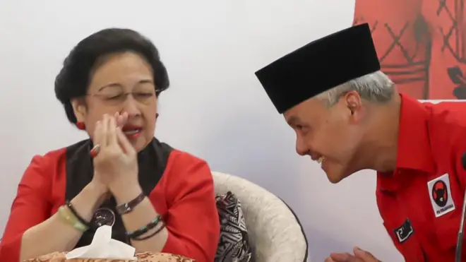 PDI Perjuangan resmi menetapkan Gubernur Jawa Tengah Ganjar Pranowo sebagai calon presiden 2024.