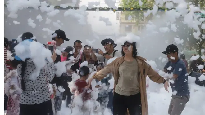 ရန်ကုန်က ဆပ်ပြာမြှုပ် သင်္ကြန်