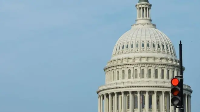 ایسا پہلی بار نہیں ہوا بلکہ امریکی حکومت ماضی میں بھی کئی بار اسی کے باعث کام کرنا بند کر چکی ہے