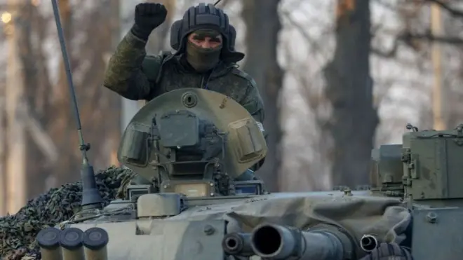 俄羅斯正試圖將烏軍包圍在東部，並從北部、東部和南部進入。