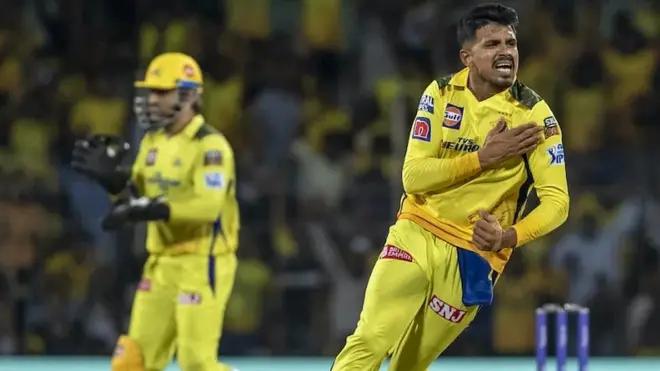 CSKvsGT, Dhoni Review System