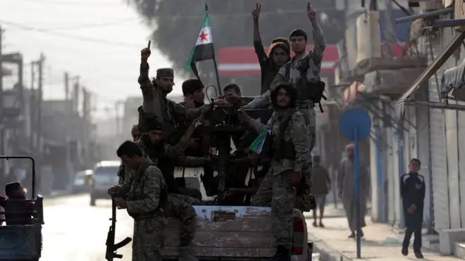 مقاتلون سوريون موالون لتركيا