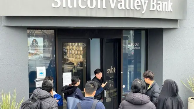 Queue of people outside SVB bank branch in Santa Clara, California