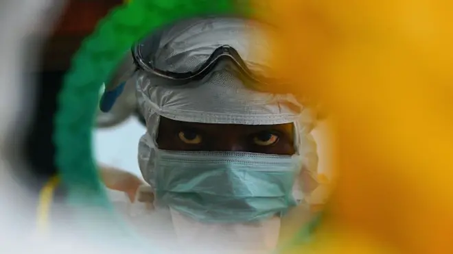 Over 3000 pipo na im die for Sierra Leone for di Ebola outbreak wey end for 2016