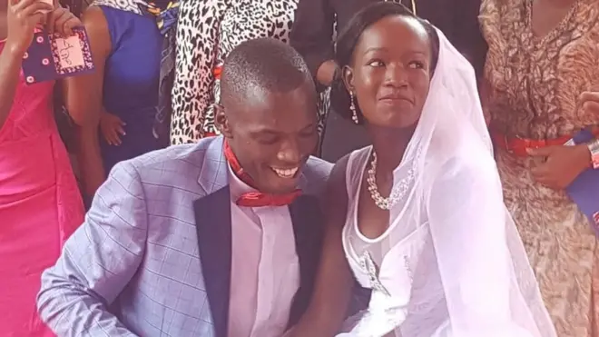 Harusi ya marudio ya Wilson na Anne imeandaliwa katika bustani ya kifahari