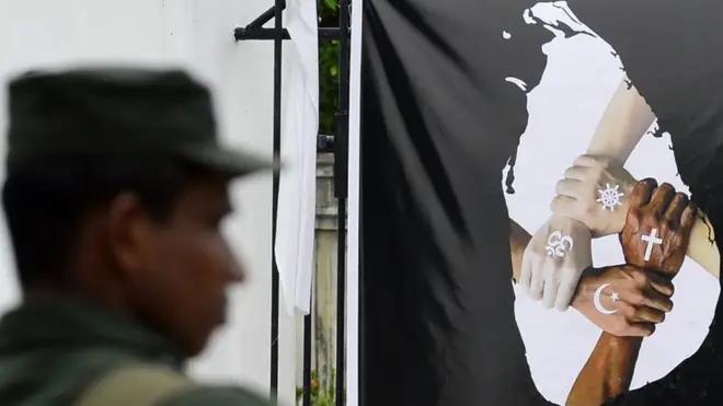 "අපි ආගම, ජාතිය වැනි කරුණු දිහා විවෘතව බලන නිසා අපට මේ තත්ත්වය තේරුම් ගත හැකියි"