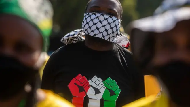 احتجاج أمام السفارة الاسرائيلية في مدينة بريتوريا بجنوب افريقيا تضامنا مع الشعب الفلسطيني في 21 مايو/أيار 2021