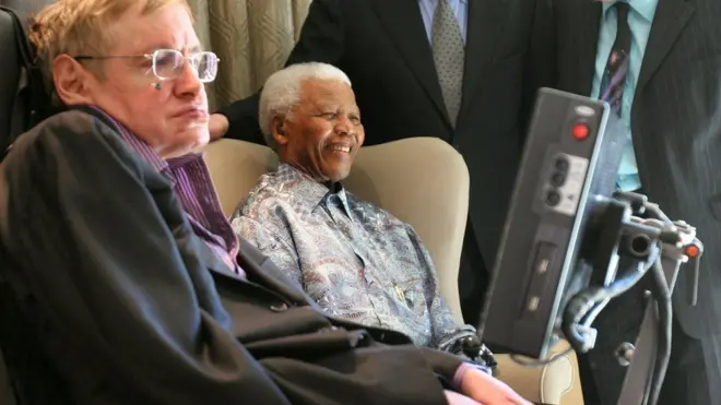 스티븐 호킹과 넬슨 멘달라