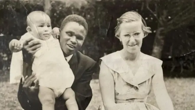 Ndinda yavutse inyuma y'imyaka itatu John na Ruth bubakanye