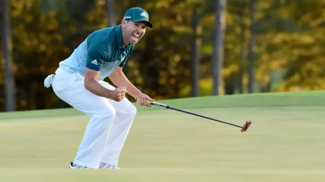 El español Sergio García celebra su victoria en el Masters de Augusta, en Georgia, EE.UU.