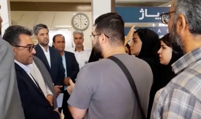 اعتراض دانشجویان پیراپزشکی سرخه پس از تصادف اتوبوس