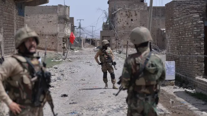 پاکستان میں شدت پسندی کی تازہ لہر کے بعد پاکستانی فوج نے 22 فروری کو ملک بھر میں آپریشن رد الفساد کا آغاز کیا ہے