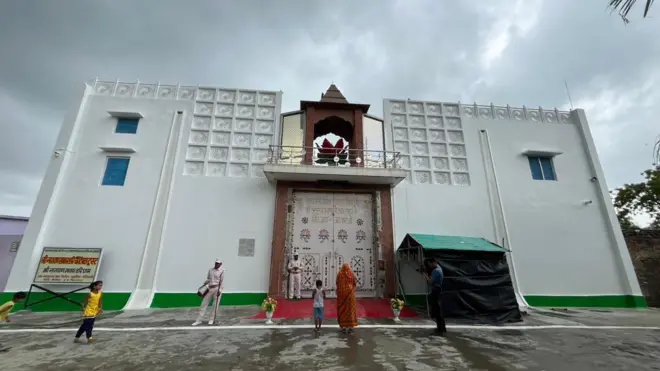 नारायण साकार का आश्रम