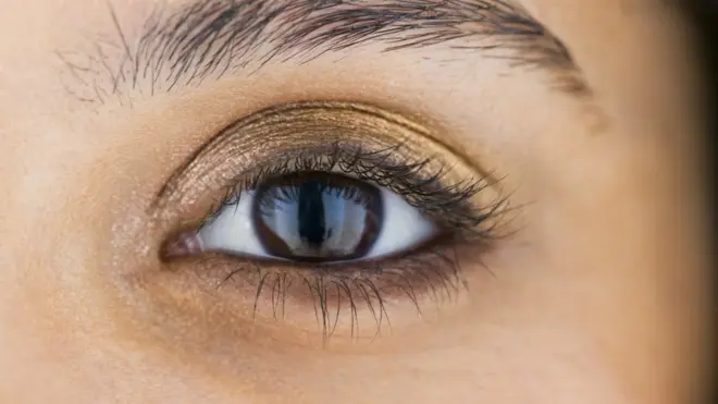 En la terminología médica los tics se clasifican en simples y complejos.