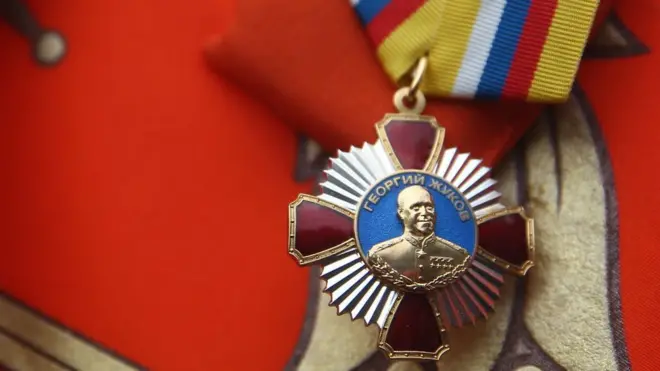 Huy hiệu có hình nguyên soái Zhukov