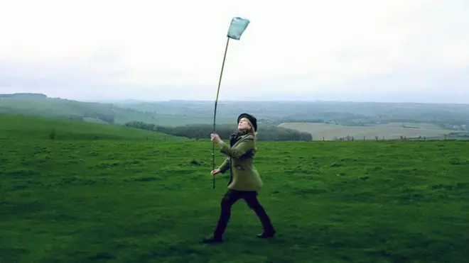 Aethaer şirketi hava kirliliğine karşı farkındalık yaratmak için hava şişelemeye başları; "hava çiftliği" terimini ilk kullanan onlar oldu.