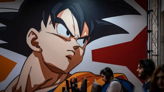 スペインのゲームフェスに飾られた「ドラゴンボールZ」の看板（2019年11月、バルセロナ）