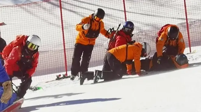 中国首批滑雪医生