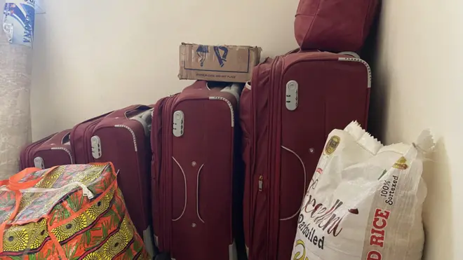 Bride family don prepare her things to dey go husband house