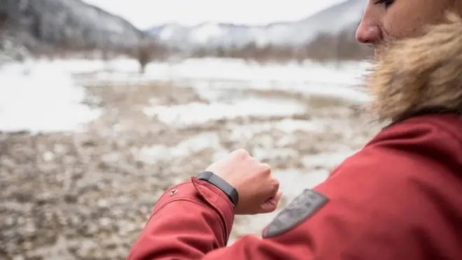 يسجل البعض أنشطتهم اليومية بالكاميرات على أمل أن يُطور برنامج لربط هذه الصور ببيانات أخرى عن الأنشطة البدنية على سبيل المثال، ليساعدهم في فهم حياتهم بصورة أفضل