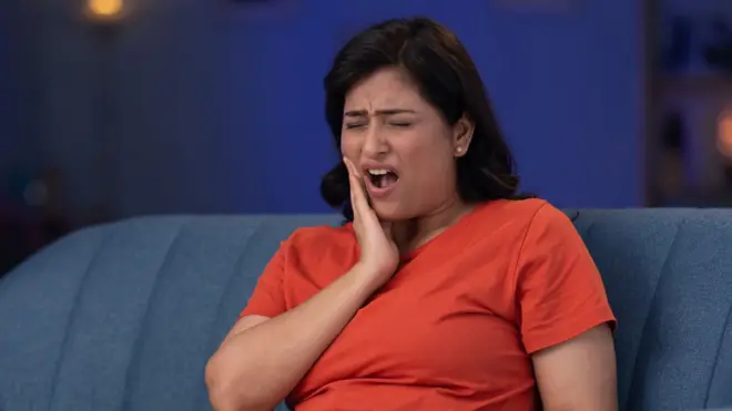 दात दुखणे