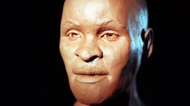 Приблизно так Лузія виглядала за життя