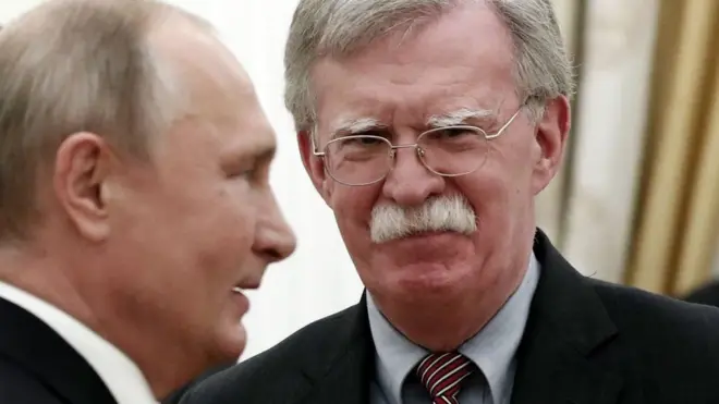 Радник Трампа сказав, що готовий відповісти на запитання Путіна, але зауважив, що "оливкової гілки з собою не привіз"