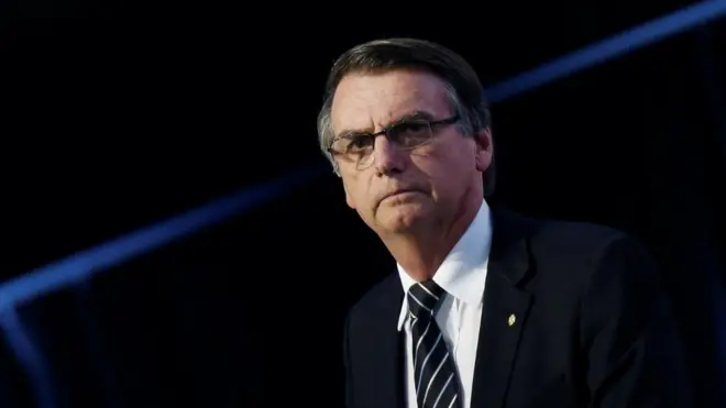 Jair Bolsonaro está atrásbwin wikipediaLula nas pesquisas eleitorais