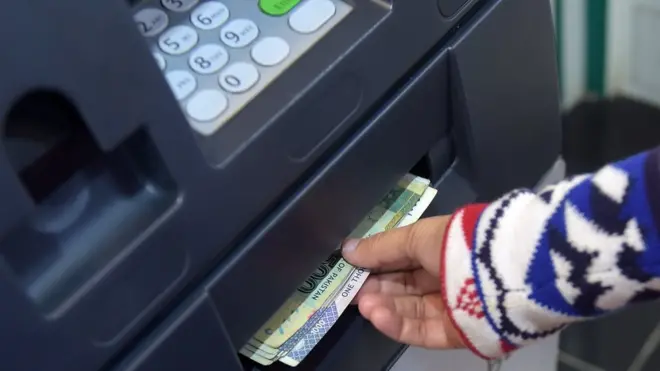 پاکستان میں اے ٹی ایم