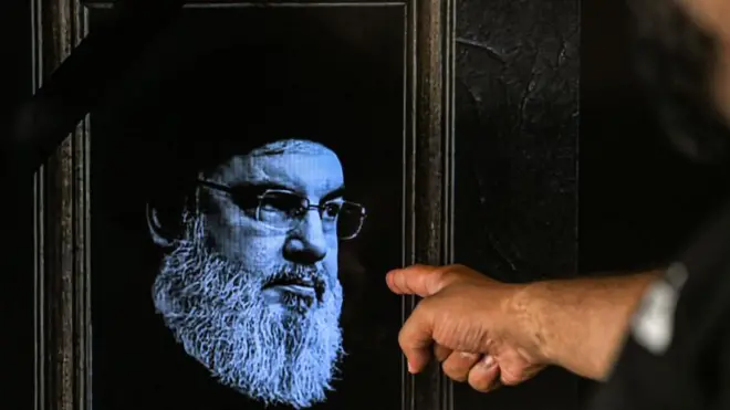 صورة لحسن نصر الله.
